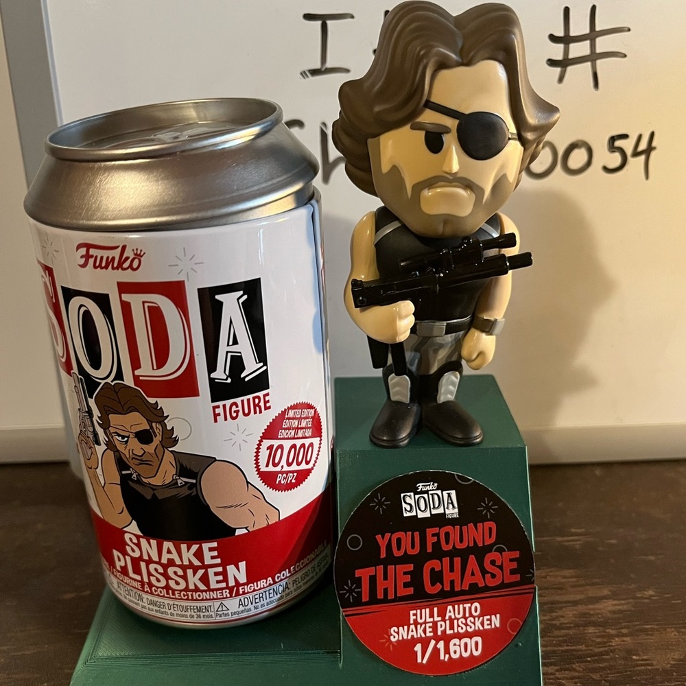Funko Soda CHASE Snake Plissken Automatic escape from New York limited figure